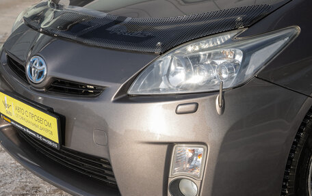 Toyota Prius, 2011 год, 987 000 рублей, 3 фотография