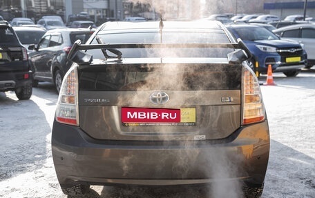 Toyota Prius, 2011 год, 987 000 рублей, 8 фотография