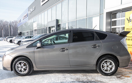 Toyota Prius, 2011 год, 987 000 рублей, 10 фотография