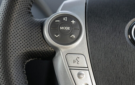 Toyota Prius, 2011 год, 987 000 рублей, 17 фотография