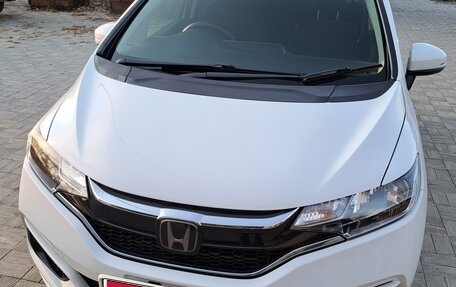 Honda Fit III, 2018 год, 1 300 000 рублей, 1 фотография