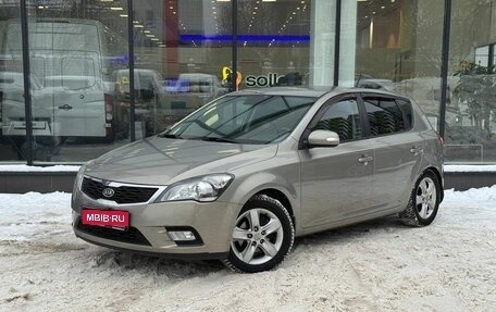KIA cee'd I рестайлинг, 2011 год, 880 000 рублей, 1 фотография