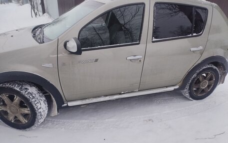 Renault Sandero I, 2013 год, 570 000 рублей, 4 фотография