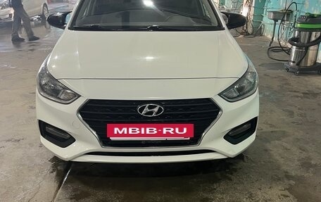 Hyundai Solaris II рестайлинг, 2017 год, 950 000 рублей, 14 фотография
