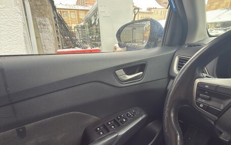 Hyundai Solaris II рестайлинг, 2017 год, 1 300 000 рублей, 9 фотография