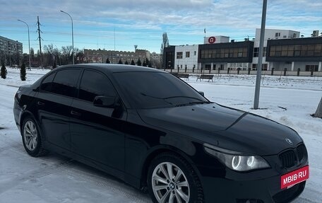 BMW 5 серия, 2004 год, 1 100 000 рублей, 3 фотография