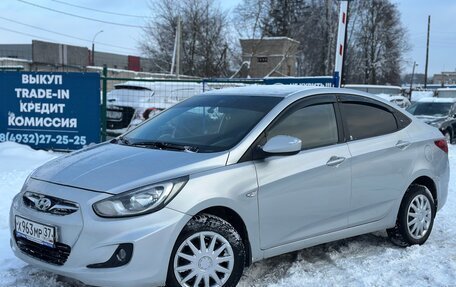 Hyundai Solaris II рестайлинг, 2011 год, 480 000 рублей, 3 фотография