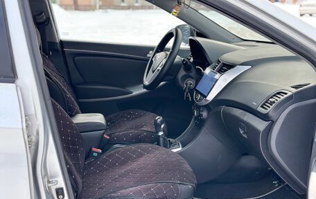 Hyundai Solaris II рестайлинг, 2011 год, 480 000 рублей, 14 фотография