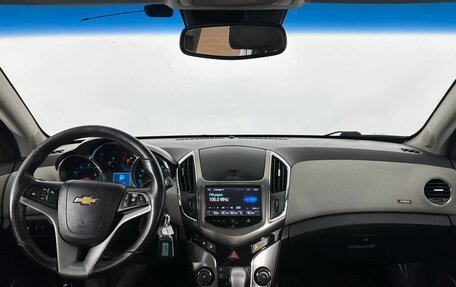 Chevrolet Cruze II, 2013 год, 781 000 рублей, 10 фотография