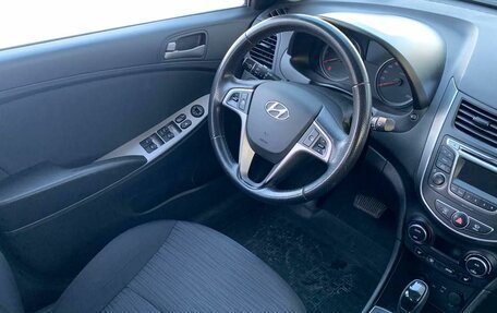 Hyundai Solaris II рестайлинг, 2016 год, 1 150 000 рублей, 14 фотография