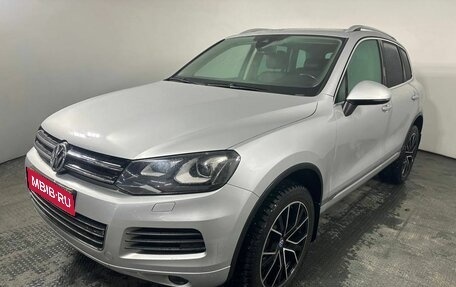 Volkswagen Touareg III, 2013 год, 2 100 000 рублей, 1 фотография