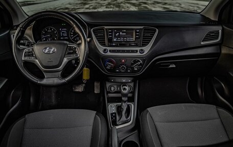 Hyundai Solaris II рестайлинг, 2018 год, 1 560 000 рублей, 16 фотография