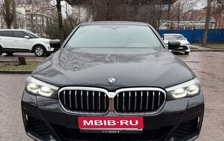 BMW 5 серия, 2021 год, 4 580 000 рублей, 2 фотография