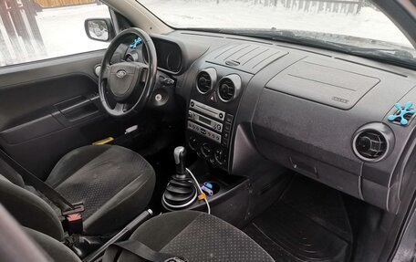 Ford Fusion I, 2005 год, 255 000 рублей, 11 фотография