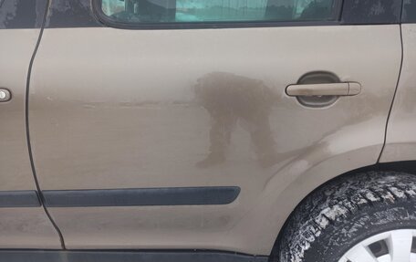 Skoda Yeti I рестайлинг, 2011 год, 750 000 рублей, 18 фотография