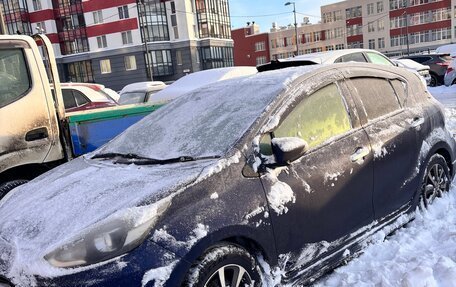 Toyota Aqua I, 2018 год, 1 350 000 рублей, 9 фотография