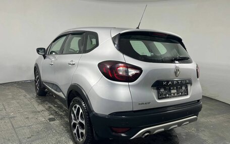 Renault Kaptur I рестайлинг, 2017 год, 1 170 000 рублей, 6 фотография