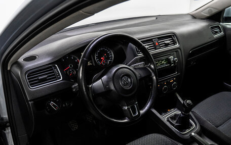 Volkswagen Jetta VI, 2012 год, 840 000 рублей, 9 фотография