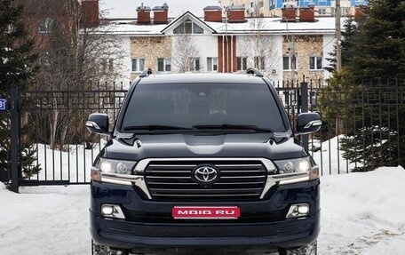Toyota Land Cruiser 200, 2017 год, 5 850 000 рублей, 1 фотография