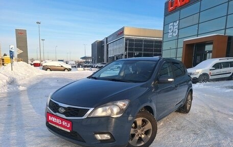 KIA cee'd I рестайлинг, 2011 год, 579 000 рублей, 1 фотография