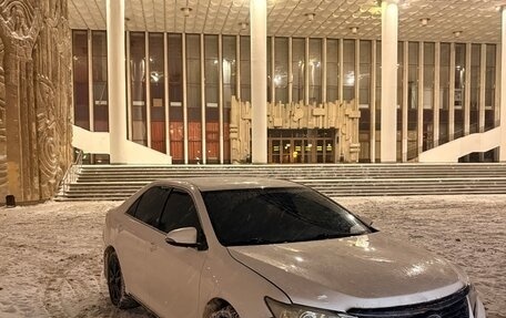 Toyota Camry, 2012 год, 1 100 000 рублей, 1 фотография