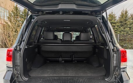 Toyota Land Cruiser 200, 2017 год, 5 850 000 рублей, 19 фотография