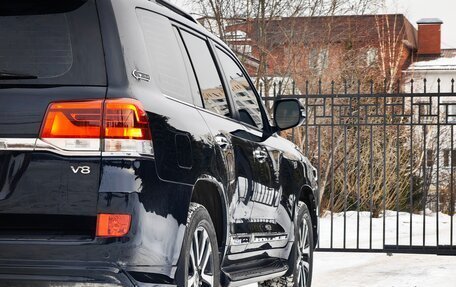 Toyota Land Cruiser 200, 2017 год, 5 850 000 рублей, 16 фотография