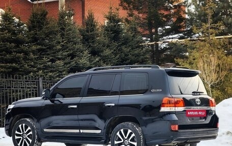 Toyota Land Cruiser 200, 2017 год, 5 850 000 рублей, 17 фотография