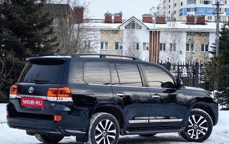 Toyota Land Cruiser 200, 2017 год, 5 850 000 рублей, 18 фотография