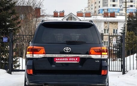 Toyota Land Cruiser 200, 2017 год, 5 850 000 рублей, 14 фотография