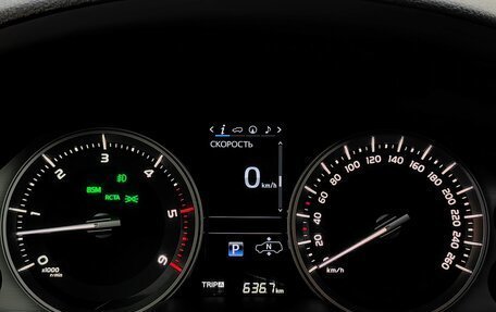 Toyota Land Cruiser 200, 2017 год, 5 850 000 рублей, 32 фотография