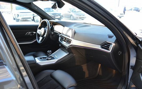 BMW 3 серия, 2020 год, 3 000 000 рублей, 16 фотография