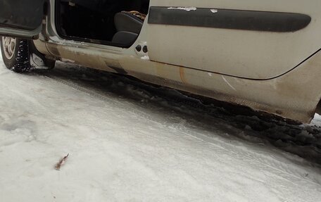 Renault Clio III, 2001 год, 250 000 рублей, 4 фотография