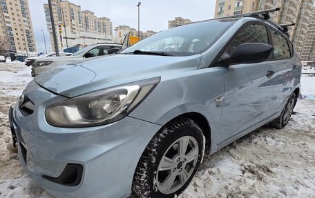 Hyundai Solaris II рестайлинг, 2013 год, 610 000 рублей, 4 фотография