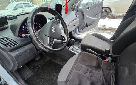 Hyundai Solaris II рестайлинг, 2013 год, 610 000 рублей, 31 фотография