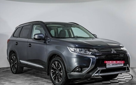 Mitsubishi Outlander III рестайлинг 3, 2021 год, 2 399 000 рублей, 3 фотография