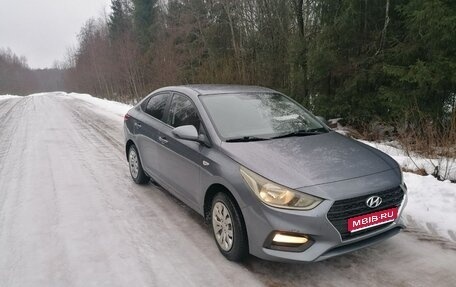 Hyundai Solaris II рестайлинг, 2019 год, 1 100 000 рублей, 1 фотография