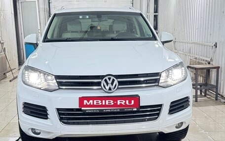 Volkswagen Touareg III, 2012 год, 2 333 000 рублей, 3 фотография