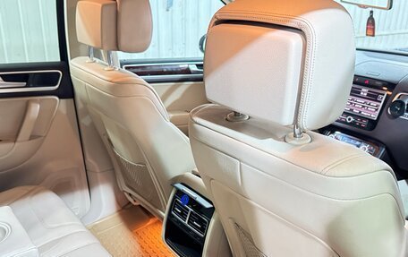 Volkswagen Touareg III, 2012 год, 2 333 000 рублей, 12 фотография