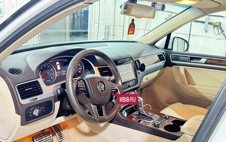 Volkswagen Touareg III, 2012 год, 2 333 000 рублей, 16 фотография