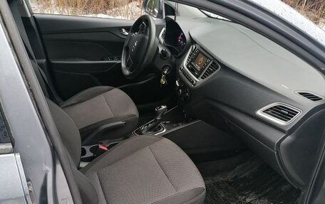 Hyundai Solaris II рестайлинг, 2019 год, 1 100 000 рублей, 2 фотография