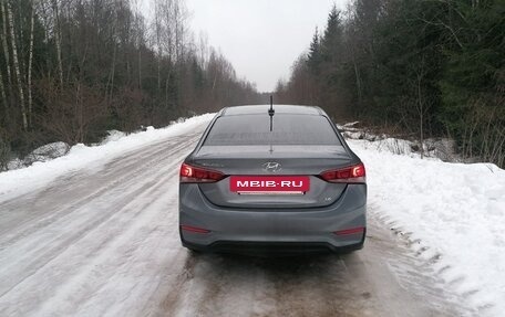 Hyundai Solaris II рестайлинг, 2019 год, 1 100 000 рублей, 3 фотография