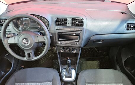 Volkswagen Polo VI (EU Market), 2011 год, 815 000 рублей, 9 фотография