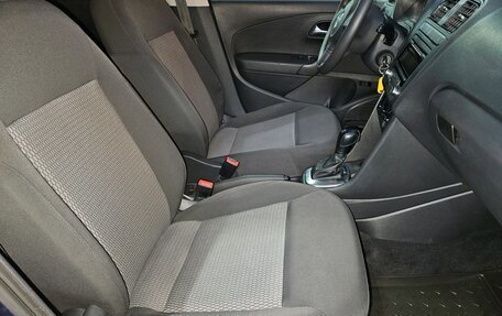 Volkswagen Polo VI (EU Market), 2011 год, 815 000 рублей, 11 фотография