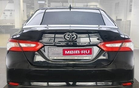 Toyota Camry, 2021 год, 2 049 000 рублей, 7 фотография