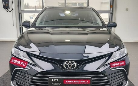 Toyota Camry, 2021 год, 2 049 000 рублей, 2 фотография