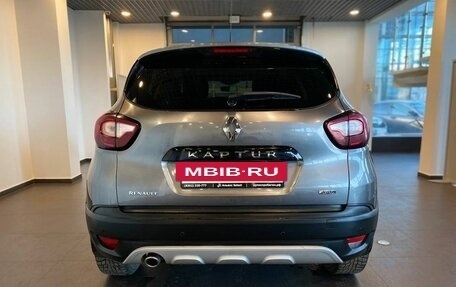 Renault Kaptur I рестайлинг, 2017 год, 1 262 000 рублей, 4 фотография