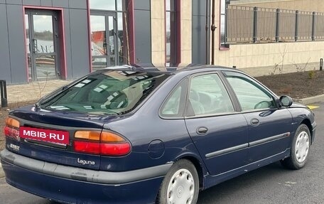 Renault Laguna II, 2000 год, 280 000 рублей, 7 фотография