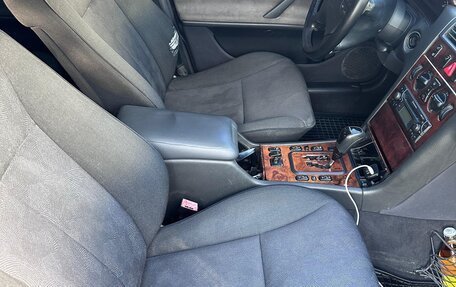 Mercedes-Benz E-Класс, 2000 год, 1 180 000 рублей, 17 фотография