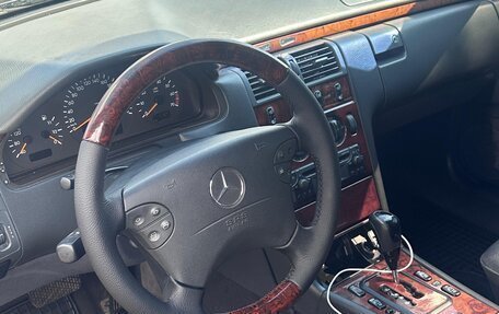 Mercedes-Benz E-Класс, 2000 год, 1 180 000 рублей, 16 фотография